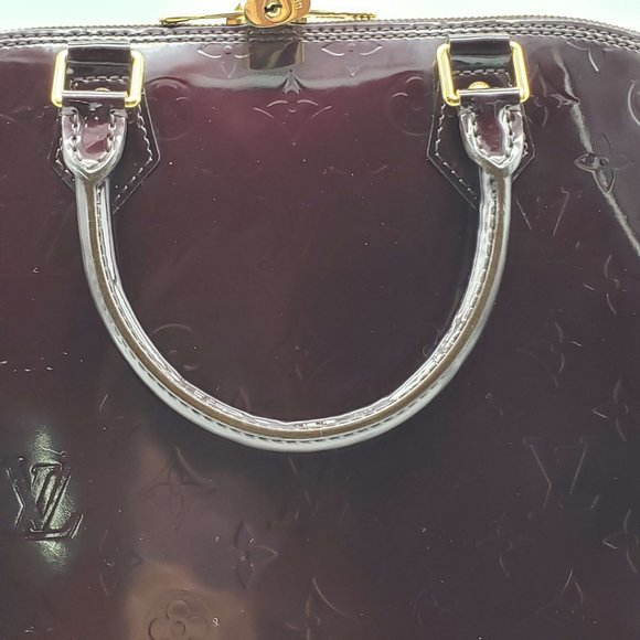Louis Vuitton Alma GM Vernis Monogram Hand Bag - Picture 5 of 14